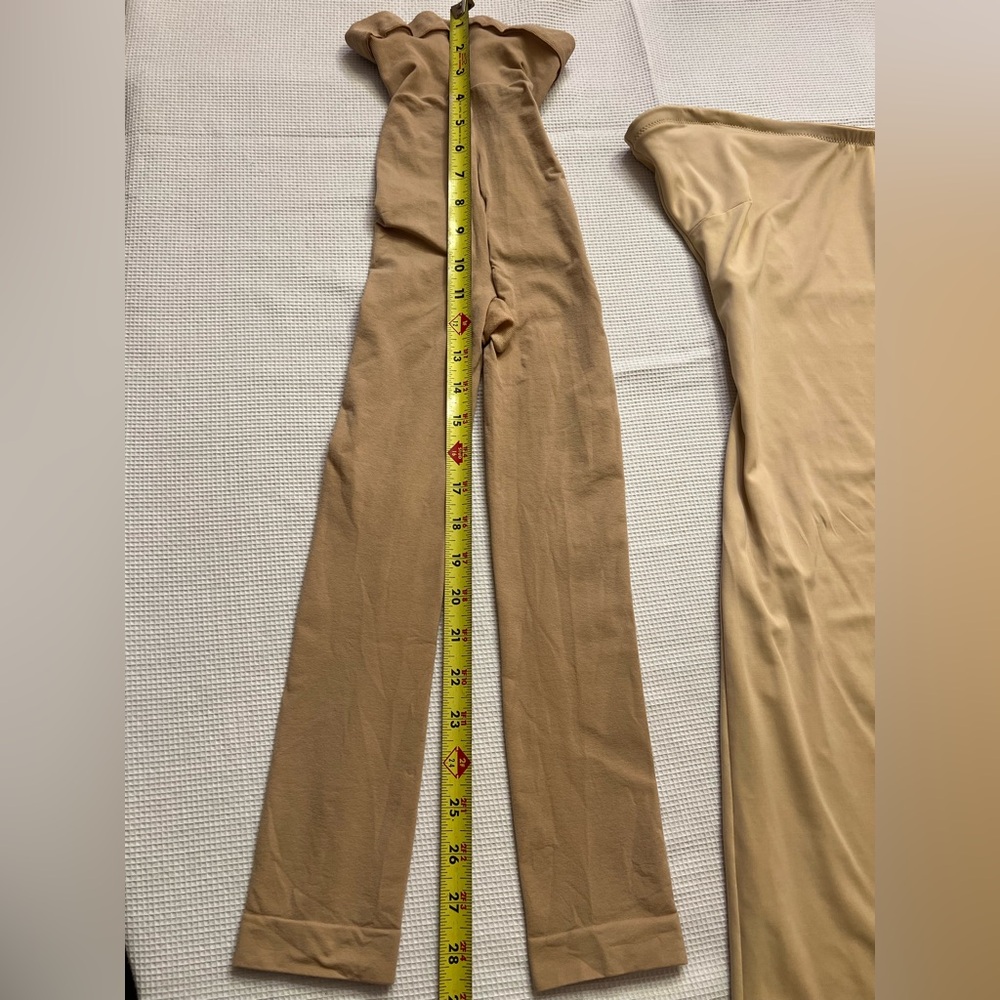 Lot 3 pc ASSETS (Lg) Shapewear (tummy-control capris, bodice slip, 4 1/2”shorts) - Picture 6 of 9